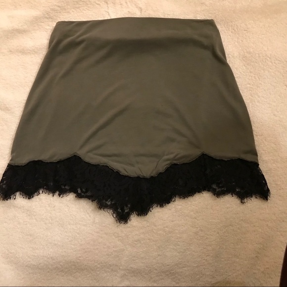 Express Skirt!! - Picture 3 of 3